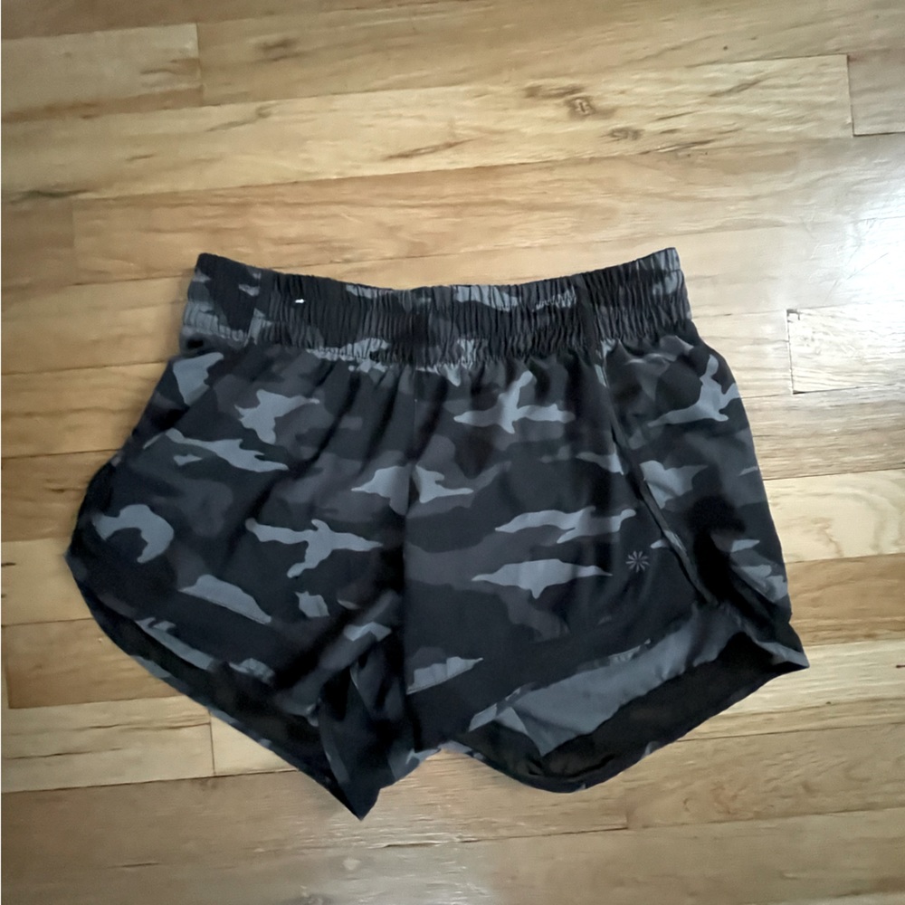 Athleta camo shorts